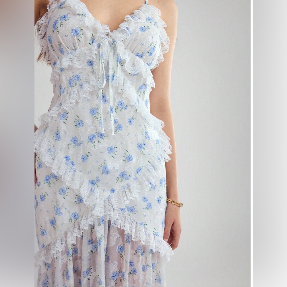 LAST ONE 🔥 Floral Chiffon Ruffle High-Low Maxi Dress Blue - Picture 4 of 11